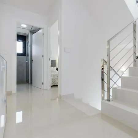 Guidns-vista,lujo Holiday home Estepona